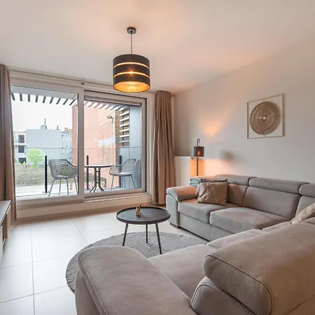 아파트 Cozy Coastal In 2br, Terrace & Garage *